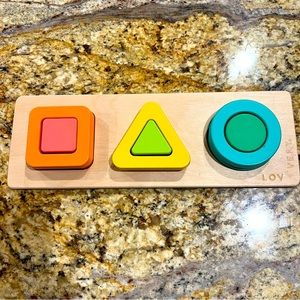 Lovevery Geo Shapes Puzzle